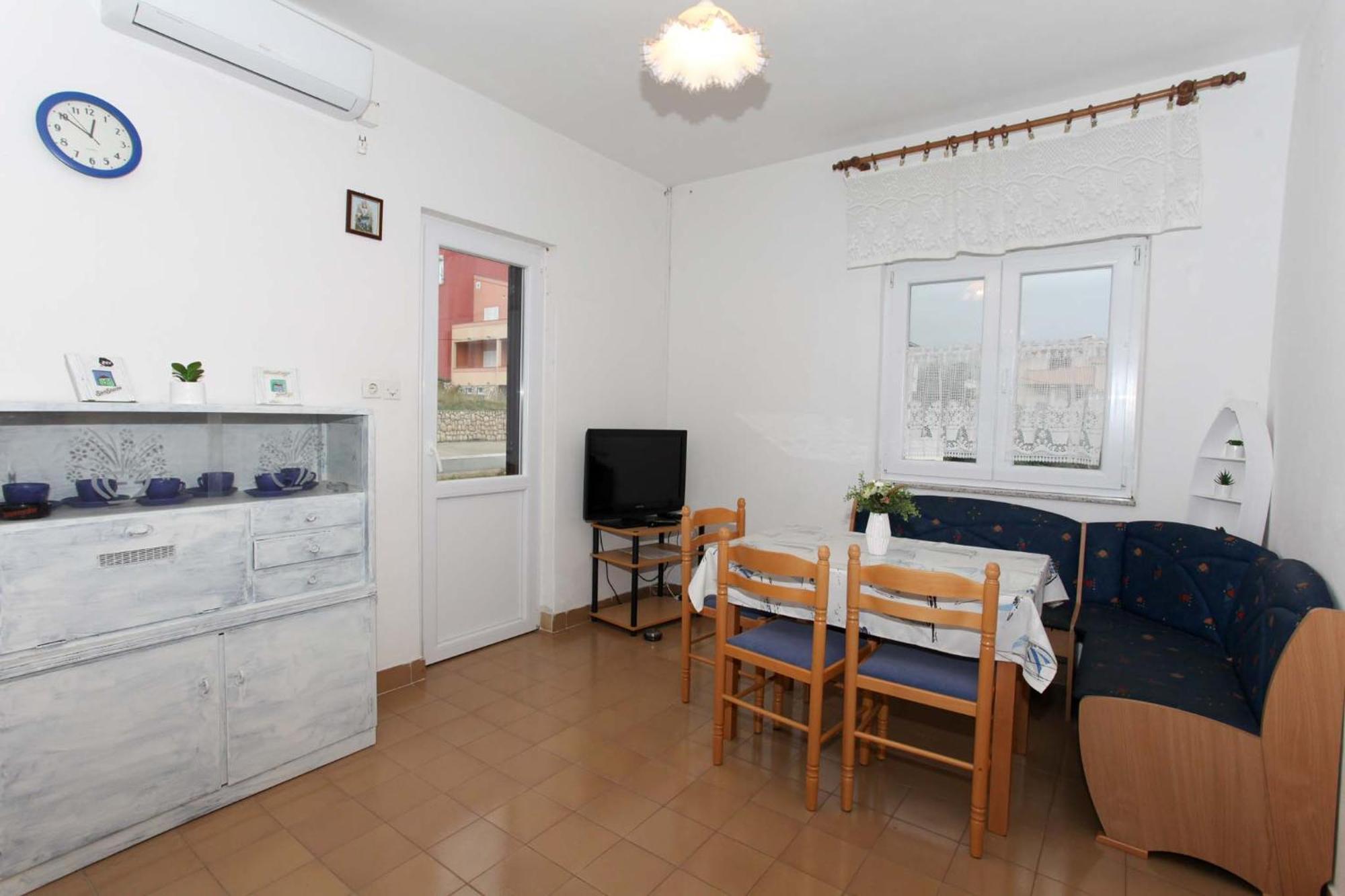 Apartmani Mila Pag Town Exterior foto